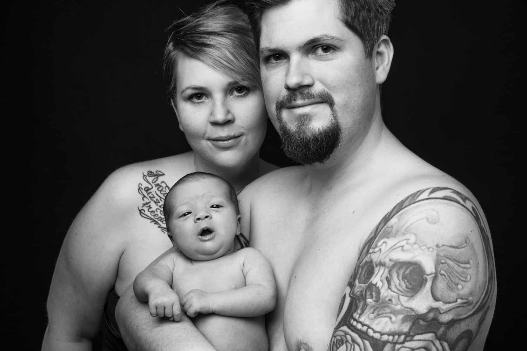 Familj med nyfödd bebis på Kvillefoto